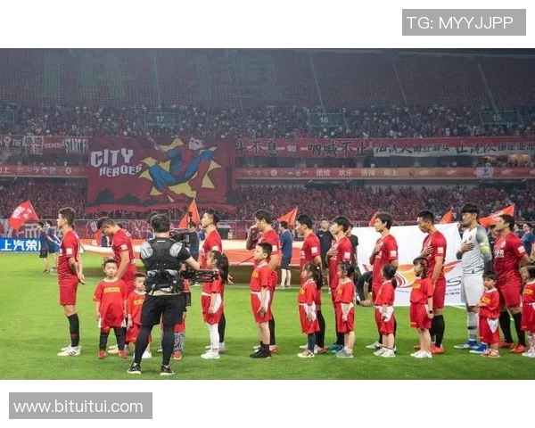 足球星光闪耀 世界国足崛起之路探索与展望 足球星光闪耀 世界国足崛起之路探索与展望