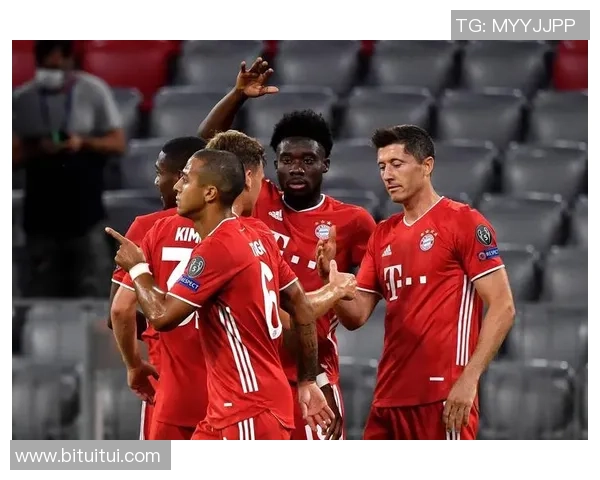 拜仁足球队群星闪耀合影展现豪华阵容实力与辉煌历史 拜仁足球队群星闪耀合影展现豪华阵容实力与辉煌历史