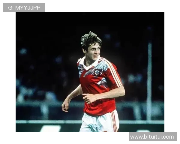 足球巨星华丽变身背后的秘密,揭开训练与生活中的惊人转变